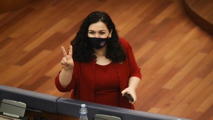 Vjosa Osmani Kosova’nın yeni Cumhurbaşkanı belli oldu